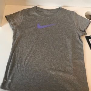 Brand new girls Nike dri-fit t-shirt. Size 6x.